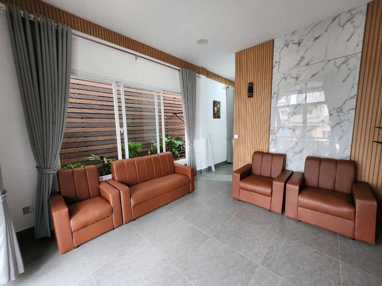 Spacious 2 bedroom Service apartment in BKK area for rent | Toul Sleng | - Image 1