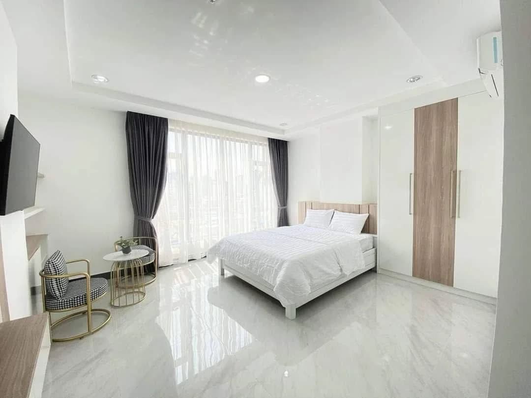 1-Bedroom serviced apartment for rent near BKK1- Phnom Penh - Image 1